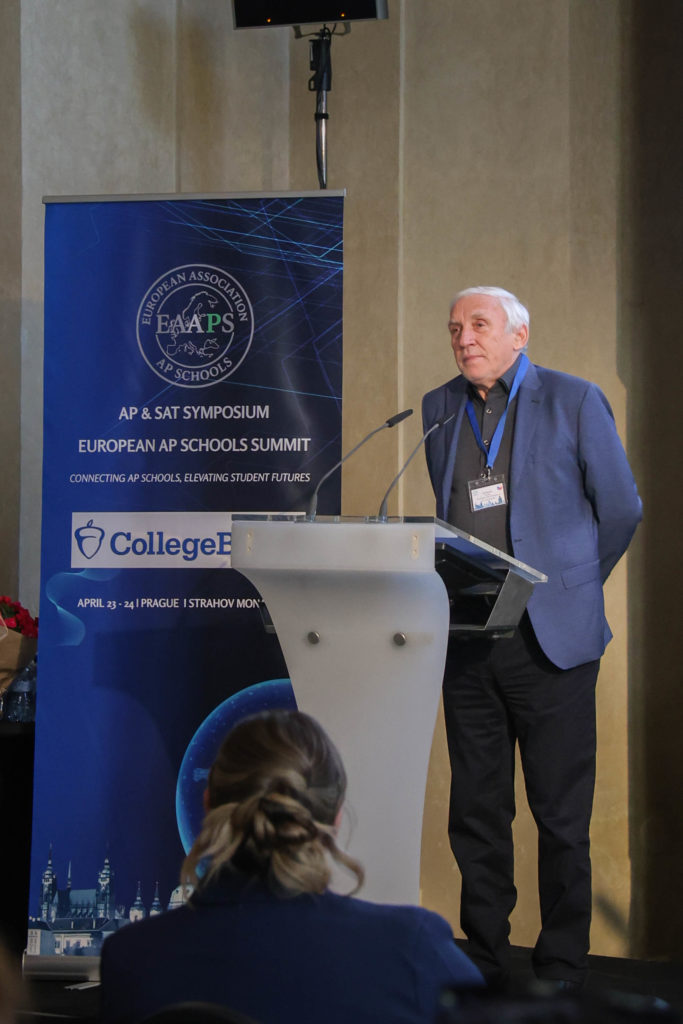 EAAPS event attendee